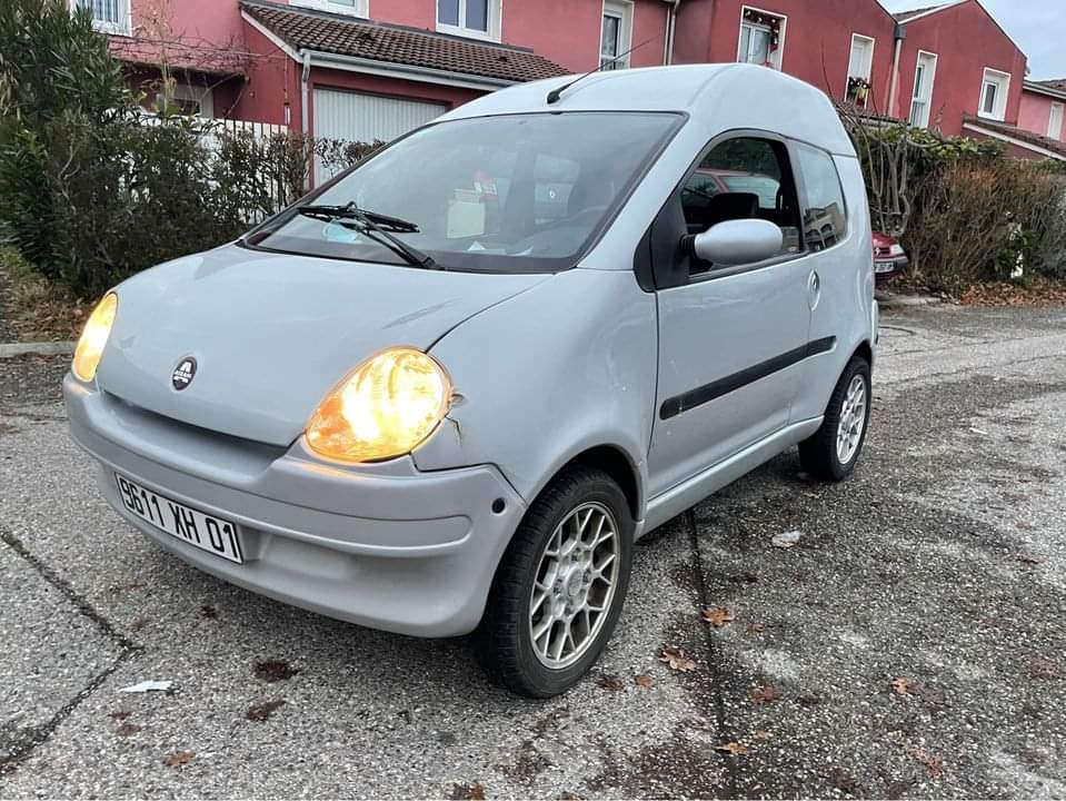 sans permis Aixam 500.5 - Miniature 5