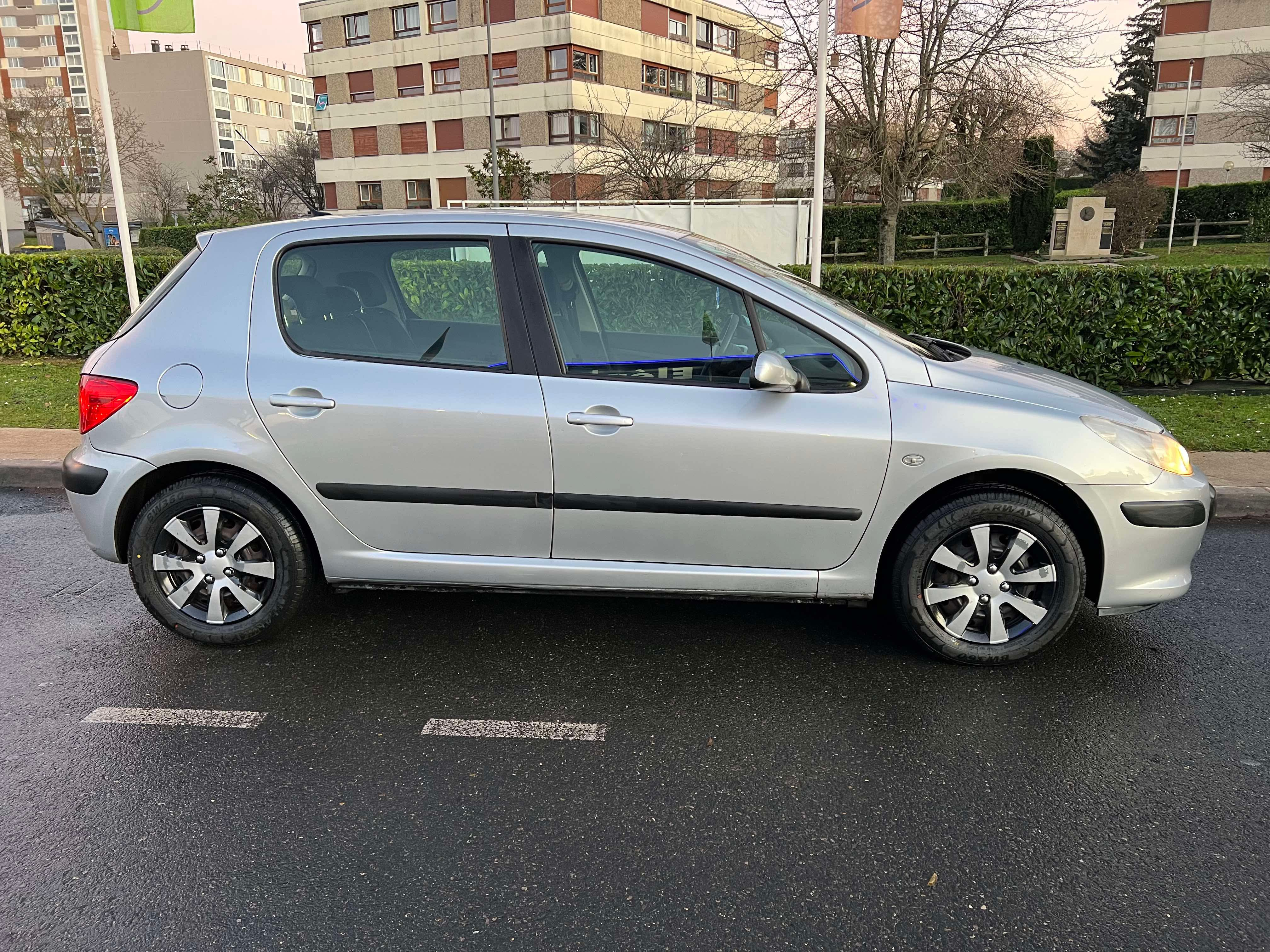 Superbe Peugeot 307 HDi 90ch en excellent état