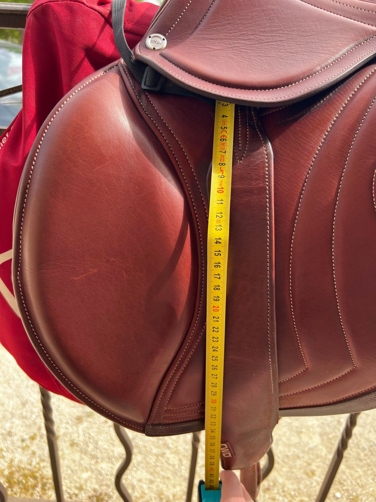 selle CWD 2GS Mademoiselle châtaigne avec liseré argenté de 2021 - Miniature 2