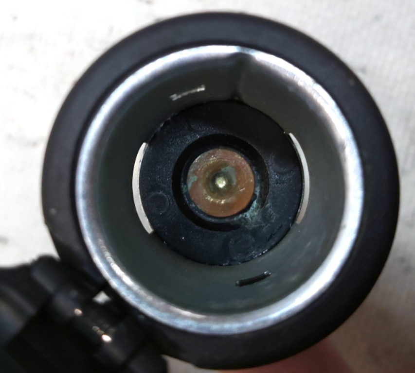 Prise (allume-cigare) 12V Tesla modèle X, modèle 3, modèle Y 1107655-00-A