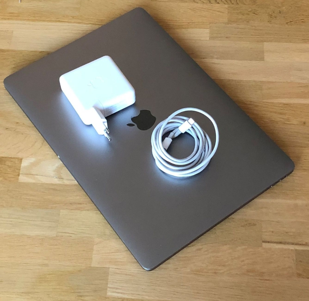 MacBook Pro (15“ 2017) 2.8GHz i7, 16 GB, 500GB SSD