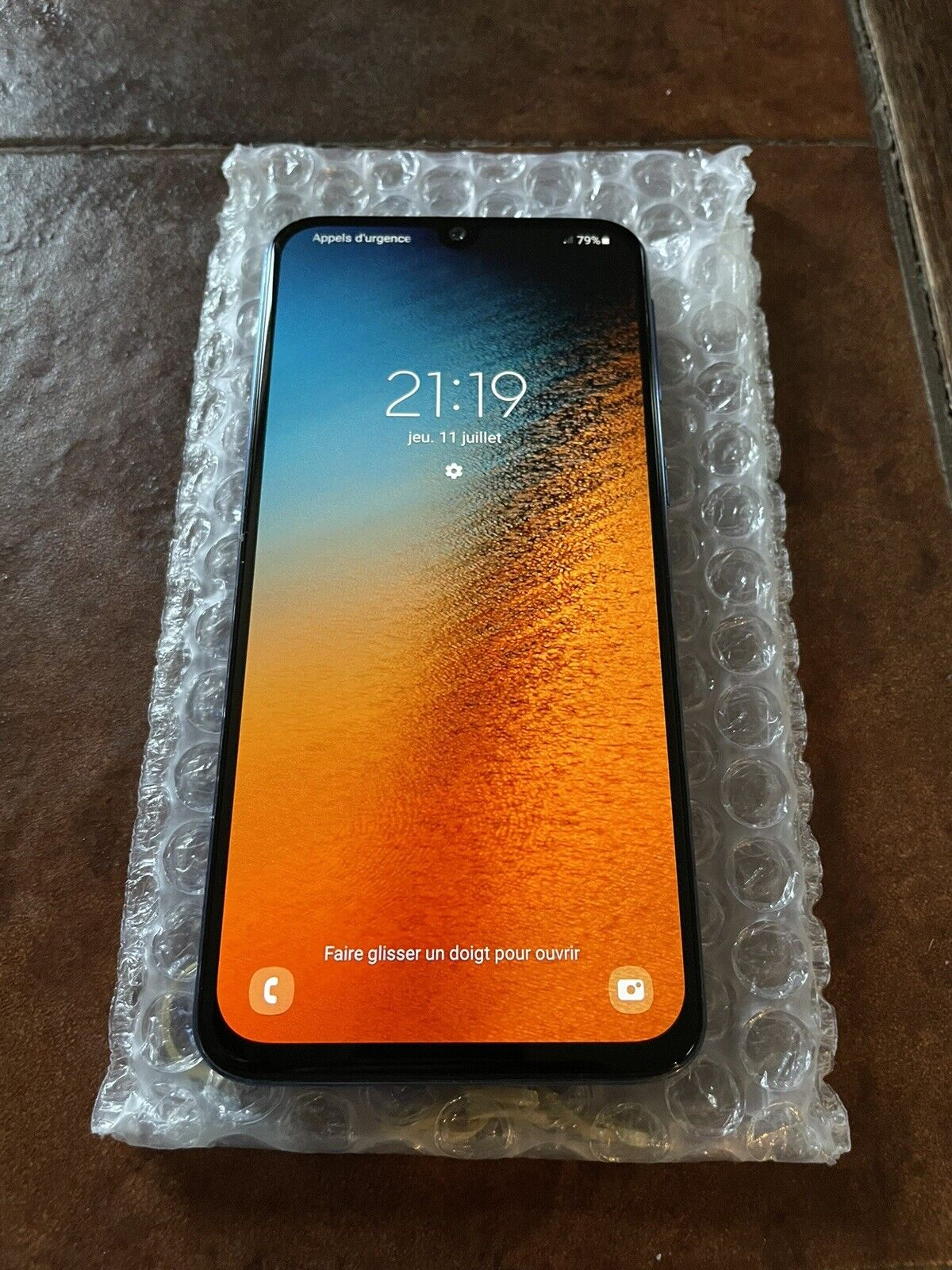 Samsung Galaxy A40 - 64Go - Bleu (Désimlocké) (Double SIM)