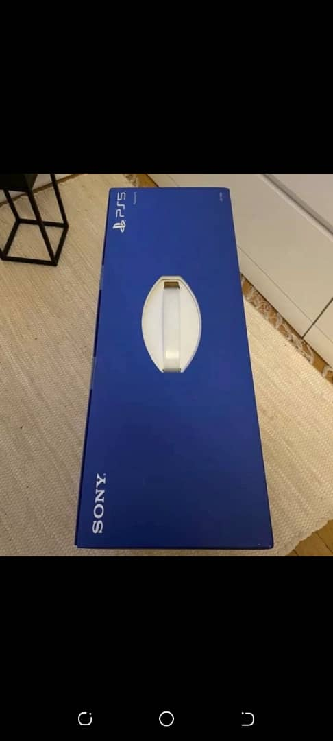 PlayStation 5 - Photo 1