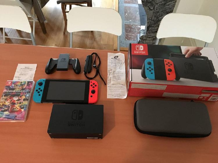 Nintendo Switch tout propre avec 10 jeux vidéo et ses accessoires