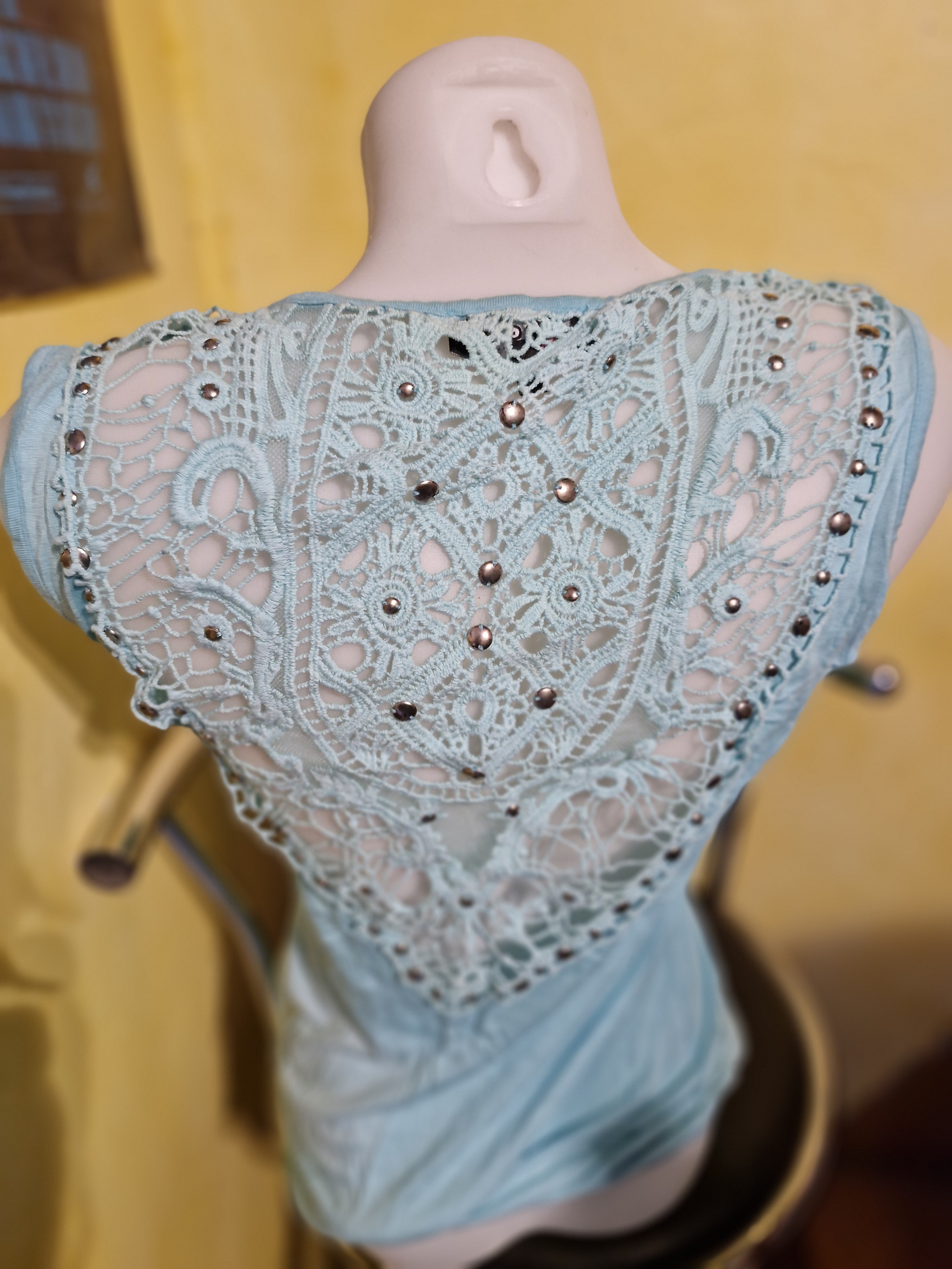 Haut femme taille 40 - Miniature 2