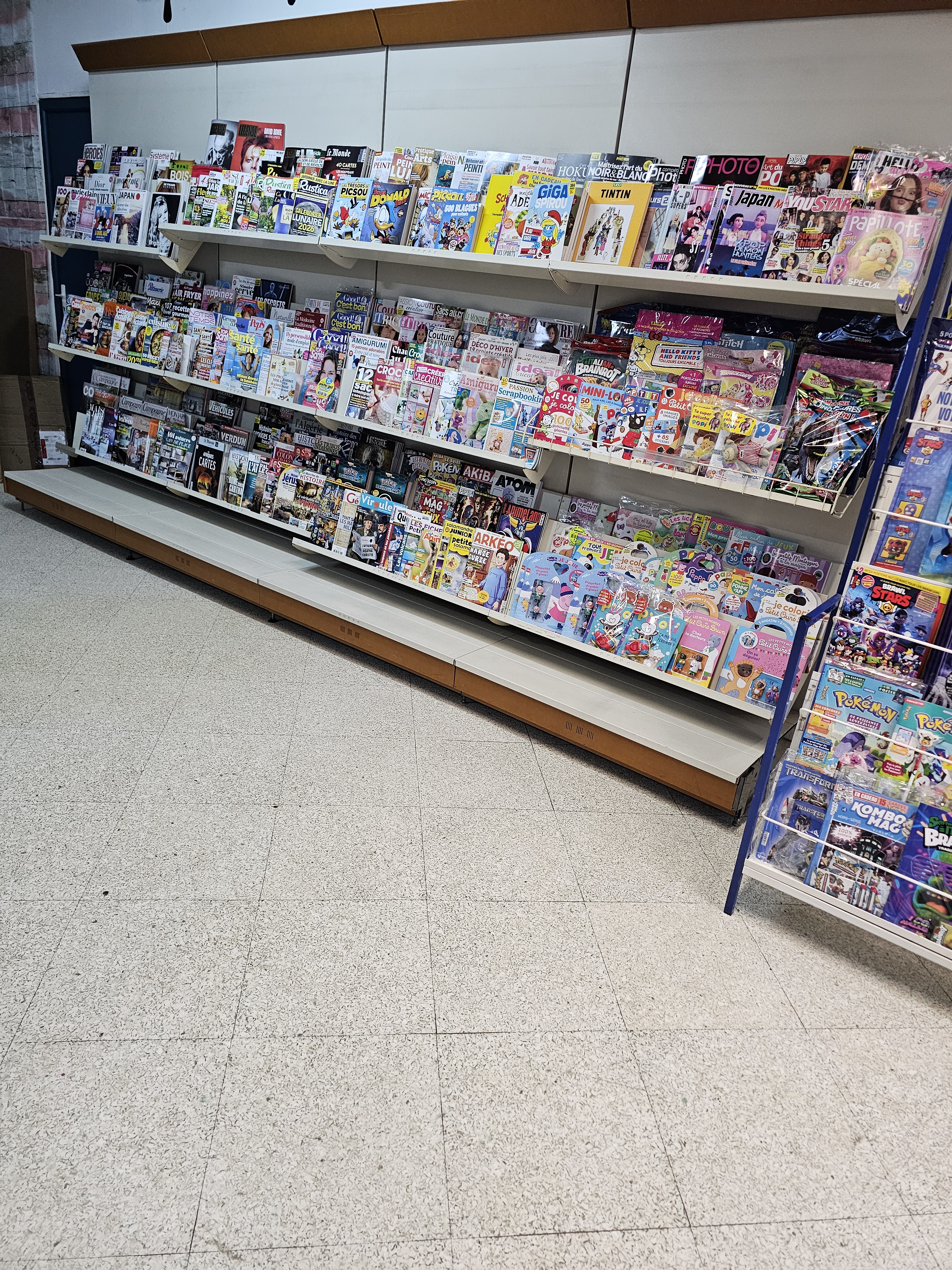 Vente de fond de commerce dans un quartier animé - Miniature 2