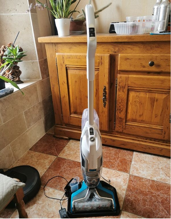 Aspirateur nettoyeur BISSELL Crosswav
