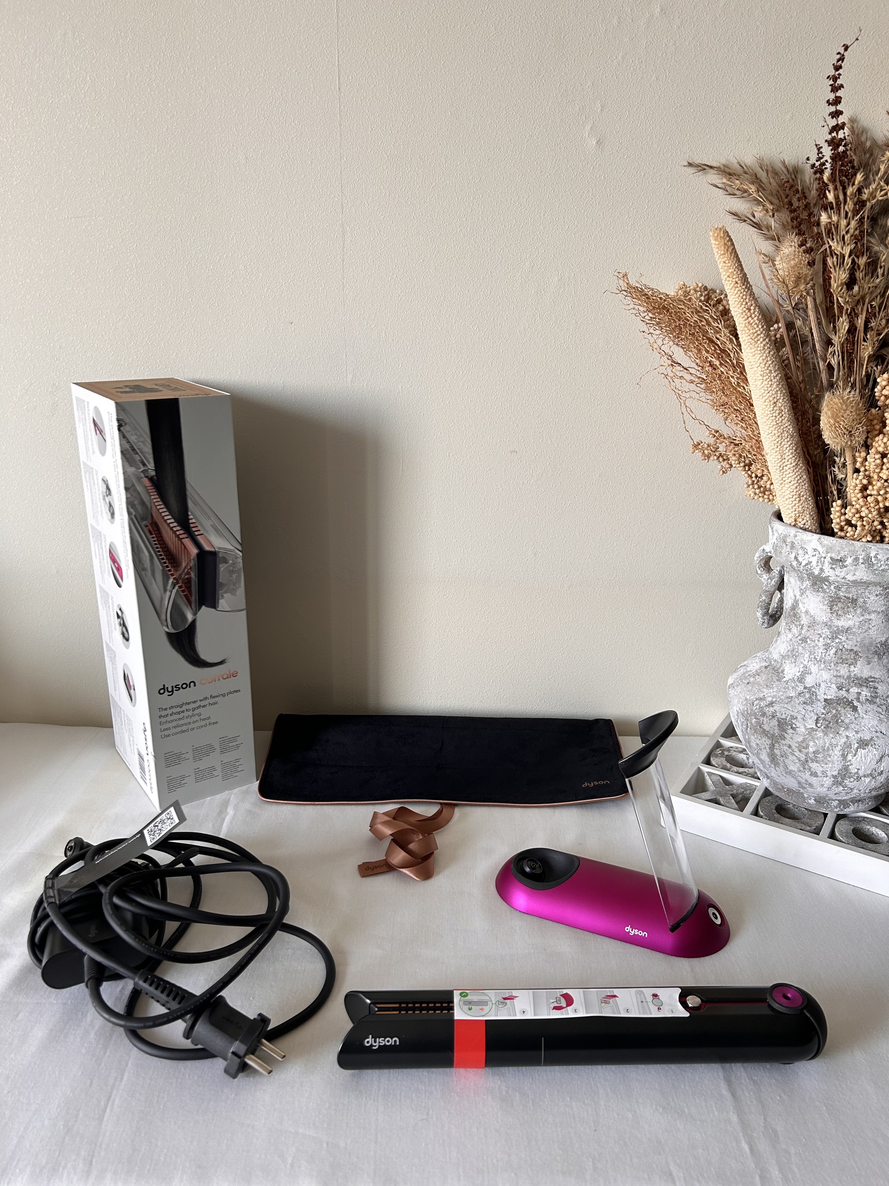 Dyson corrale neuf lisseur sans fil noir fushia