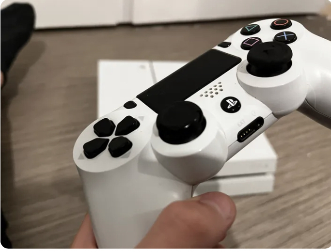 Ps4blanche avec manette - Miniature 3