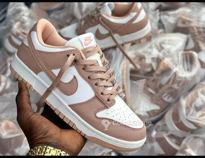Vente de chaussures Propre et authentique - Miniature 2