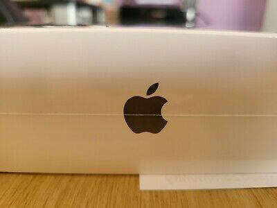 Apple iPad Air 5th GEN. 256 Go, Wi-Fi, 10.9 in (environ 27.69 cm), Neuf, en boît - Miniature 5