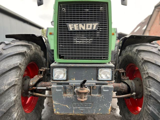 Tracteur à roues FENDT Favorit 610 LS Traktor