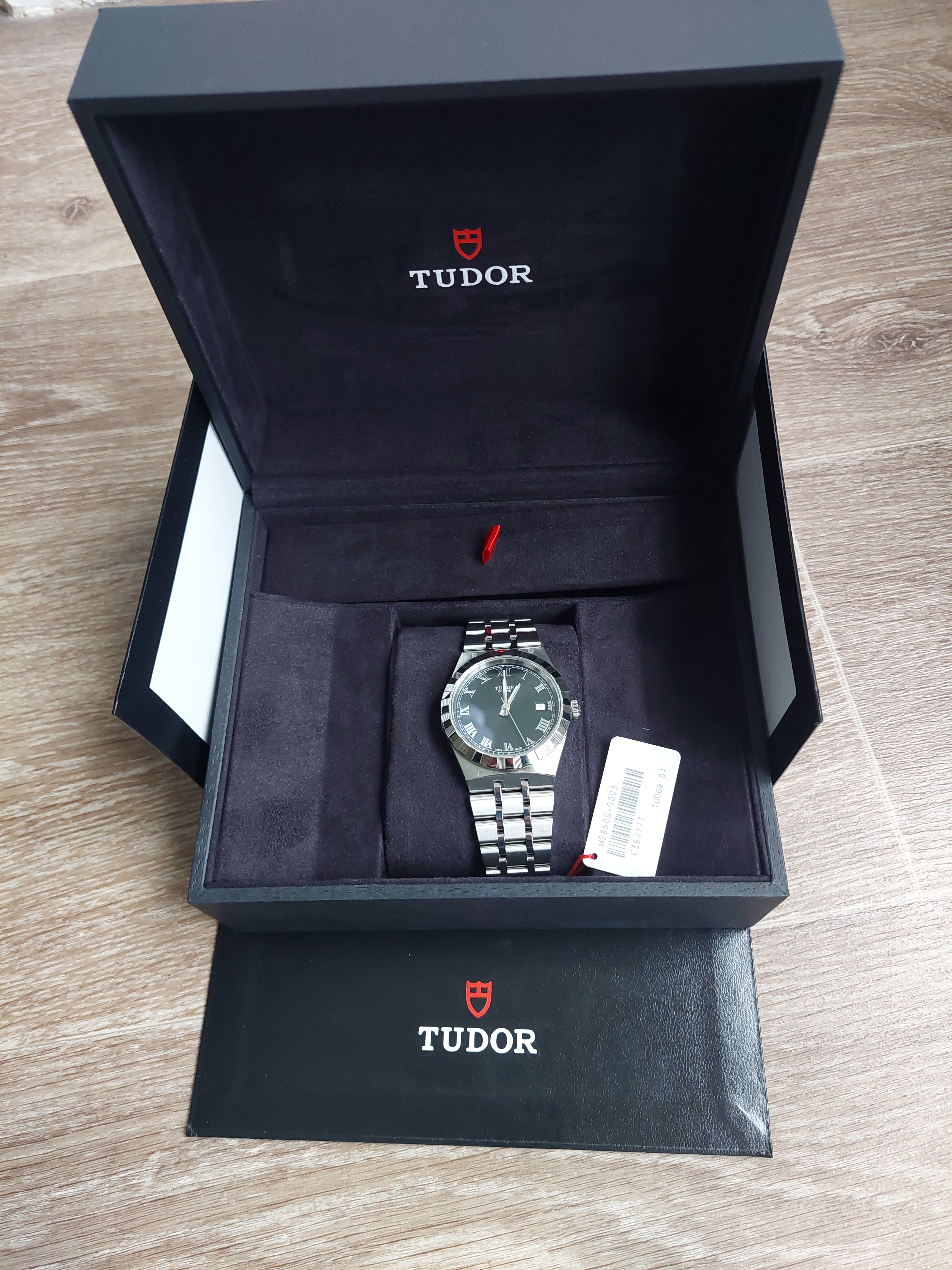 Montre Tudor Royal M28500 à vendre