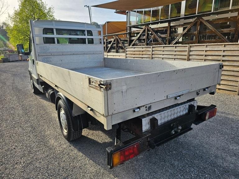 IVECO DAILLY 35S11 à donner