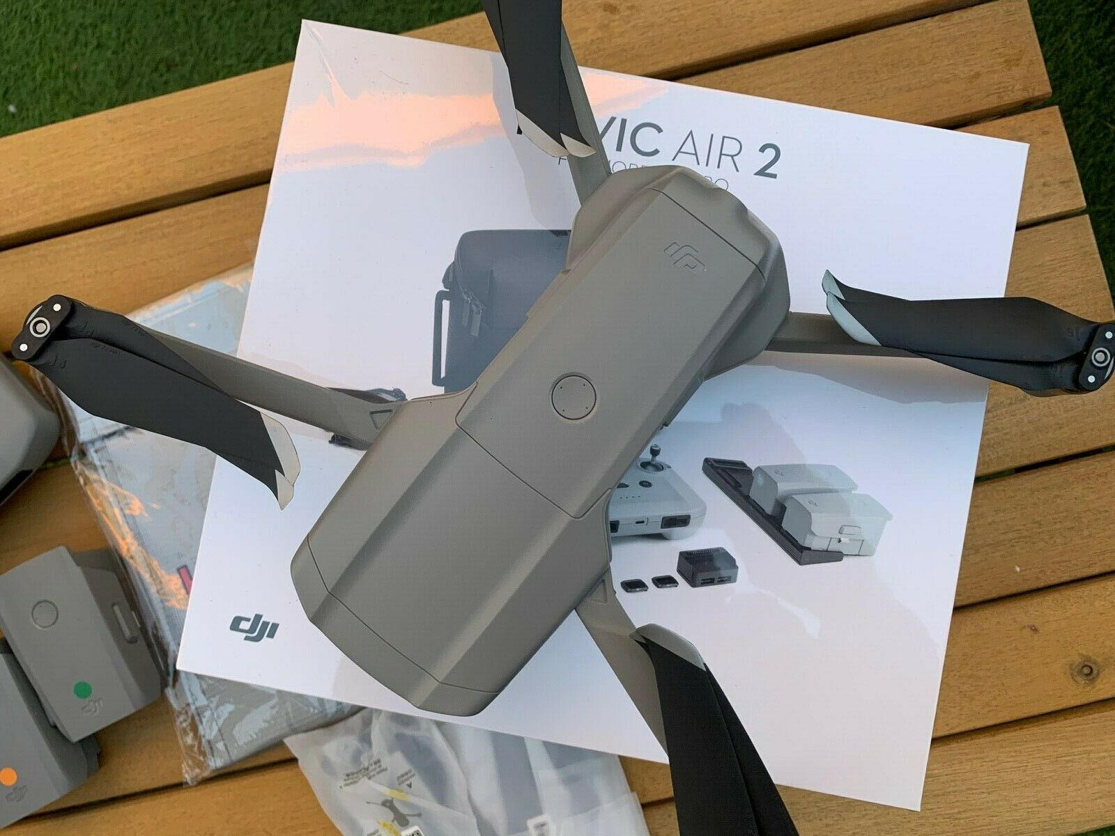 Mavic Air 2 Fly More Combo + Dji Care..