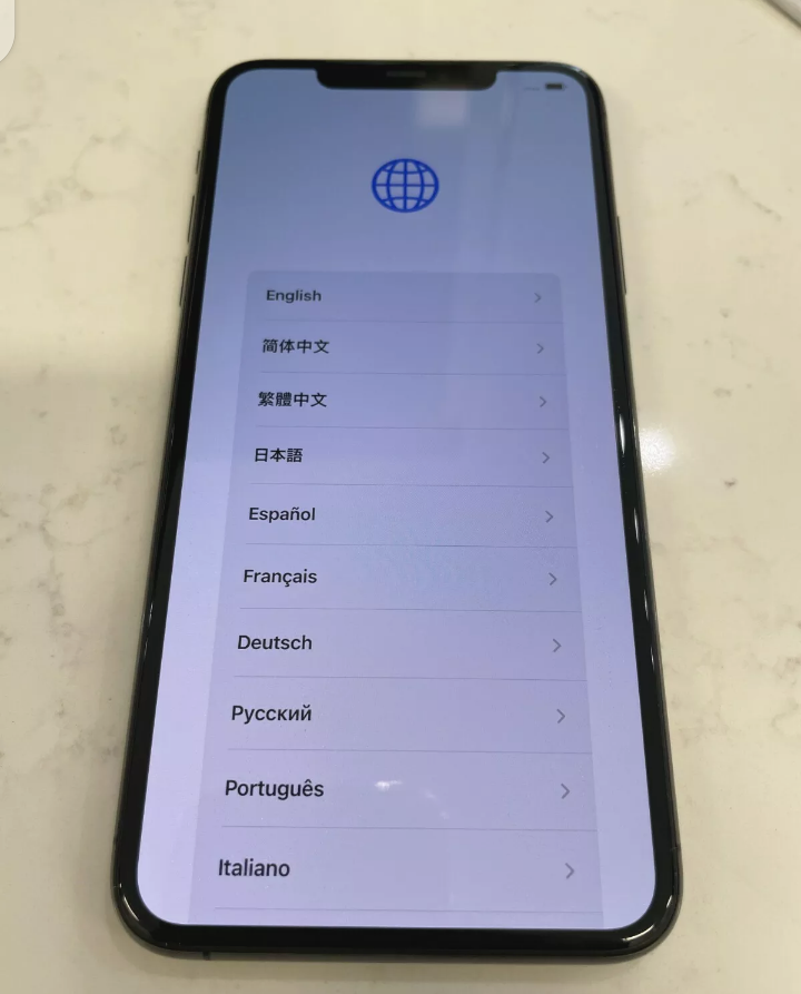 iPhone 11 Pro Max 64GB Unlocked Excellent Condition - Miniature 2