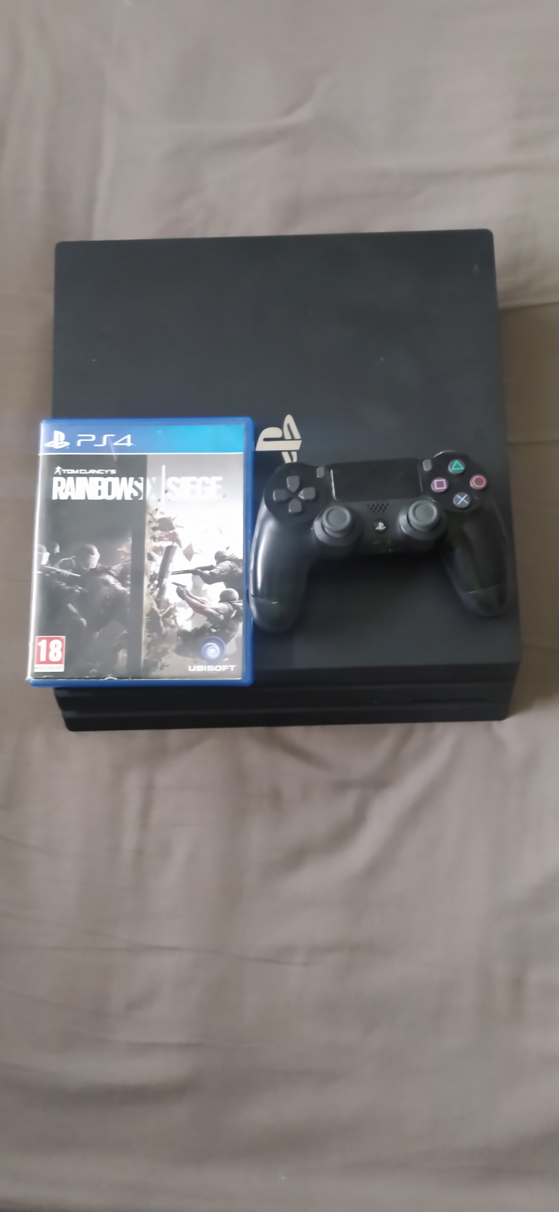 Ps4 pro 1tb - Miniature 3