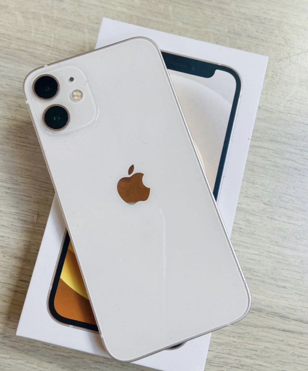 iPhone 12 mini 64GB reconditionné à vendre