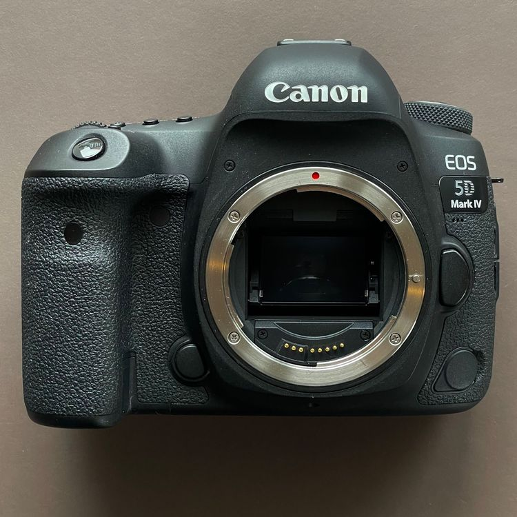 Canon EOS 5D Mark IV