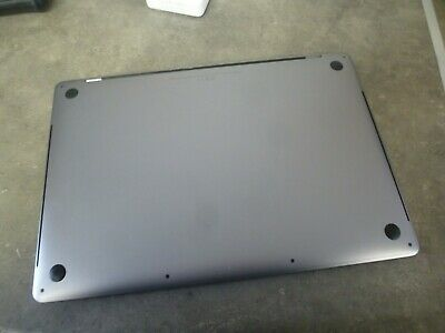 ordinateur portable  Apple MacBook pro  model A1990