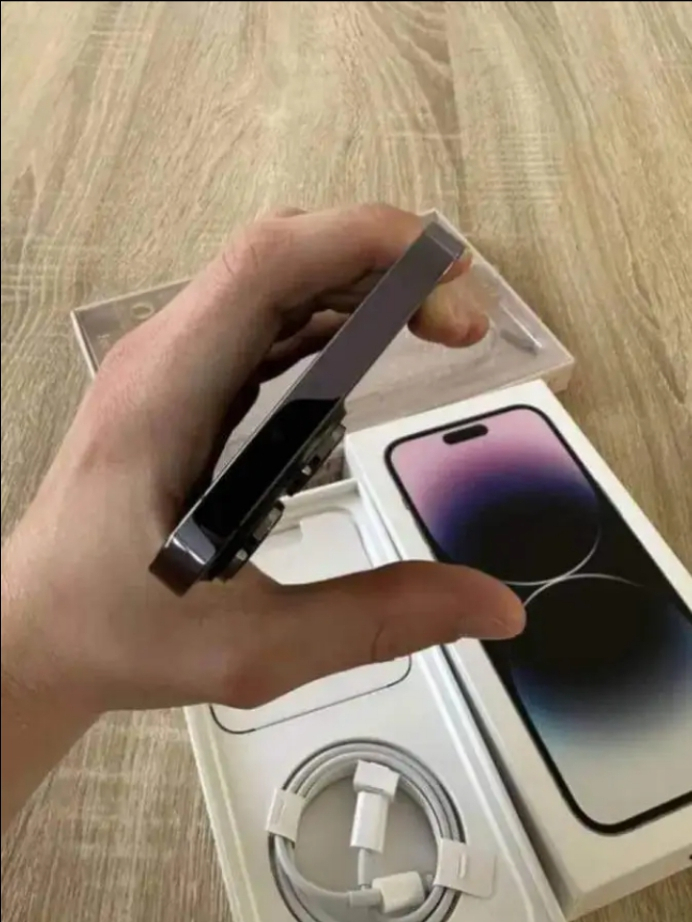 Vente d'iPhone 14 pro max - Miniature 4