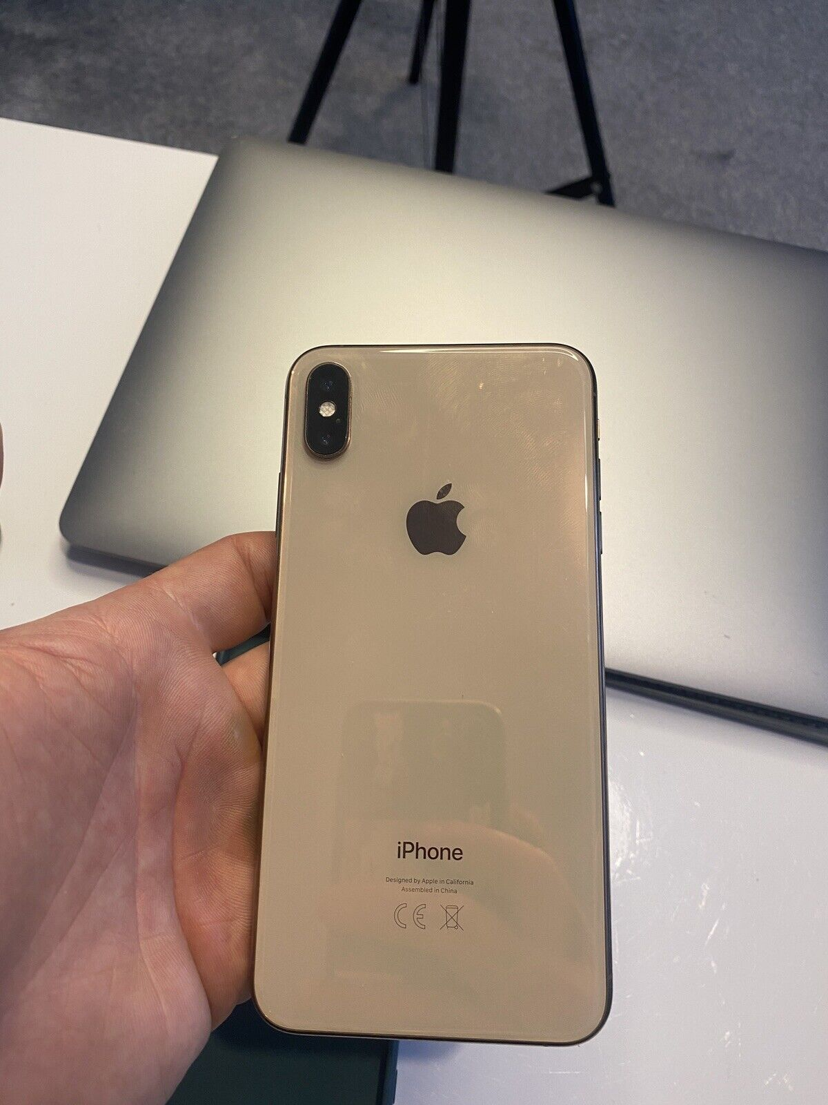 Je veux vendre des accessoires complets Apple iPhone xs max