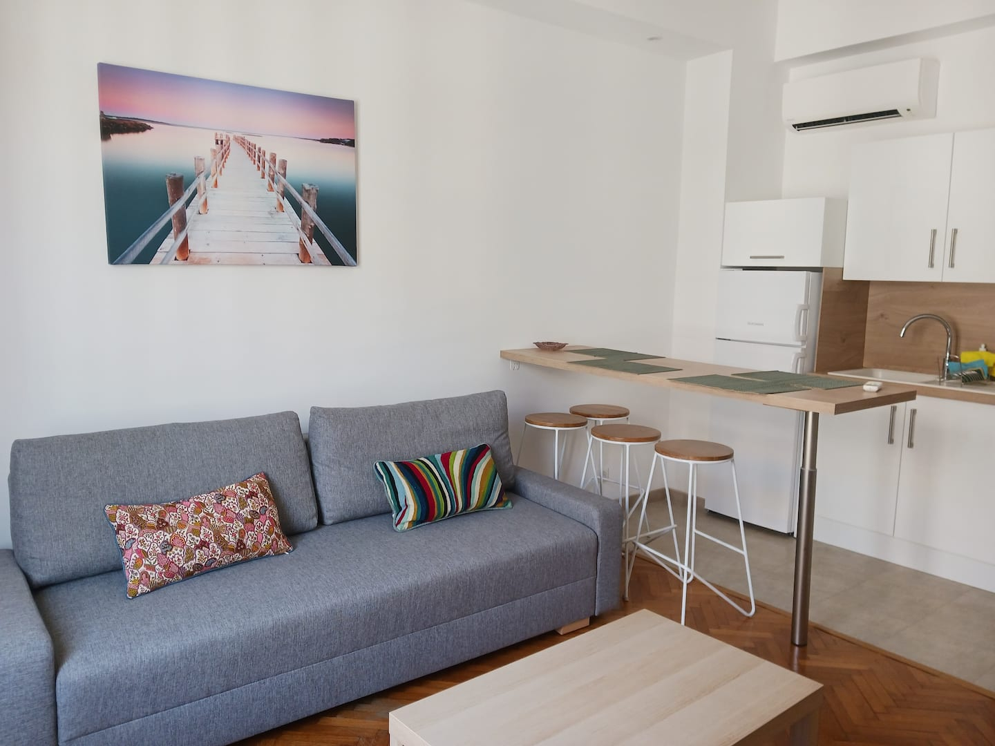 je vous propose ce spacieux studio rénové