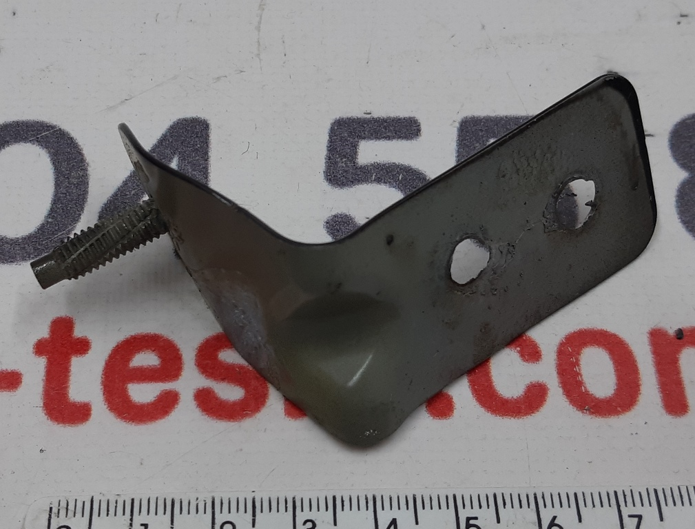 Support de montage de garde-boue, avant gauche inférieur Tesla 1102252-S0-D