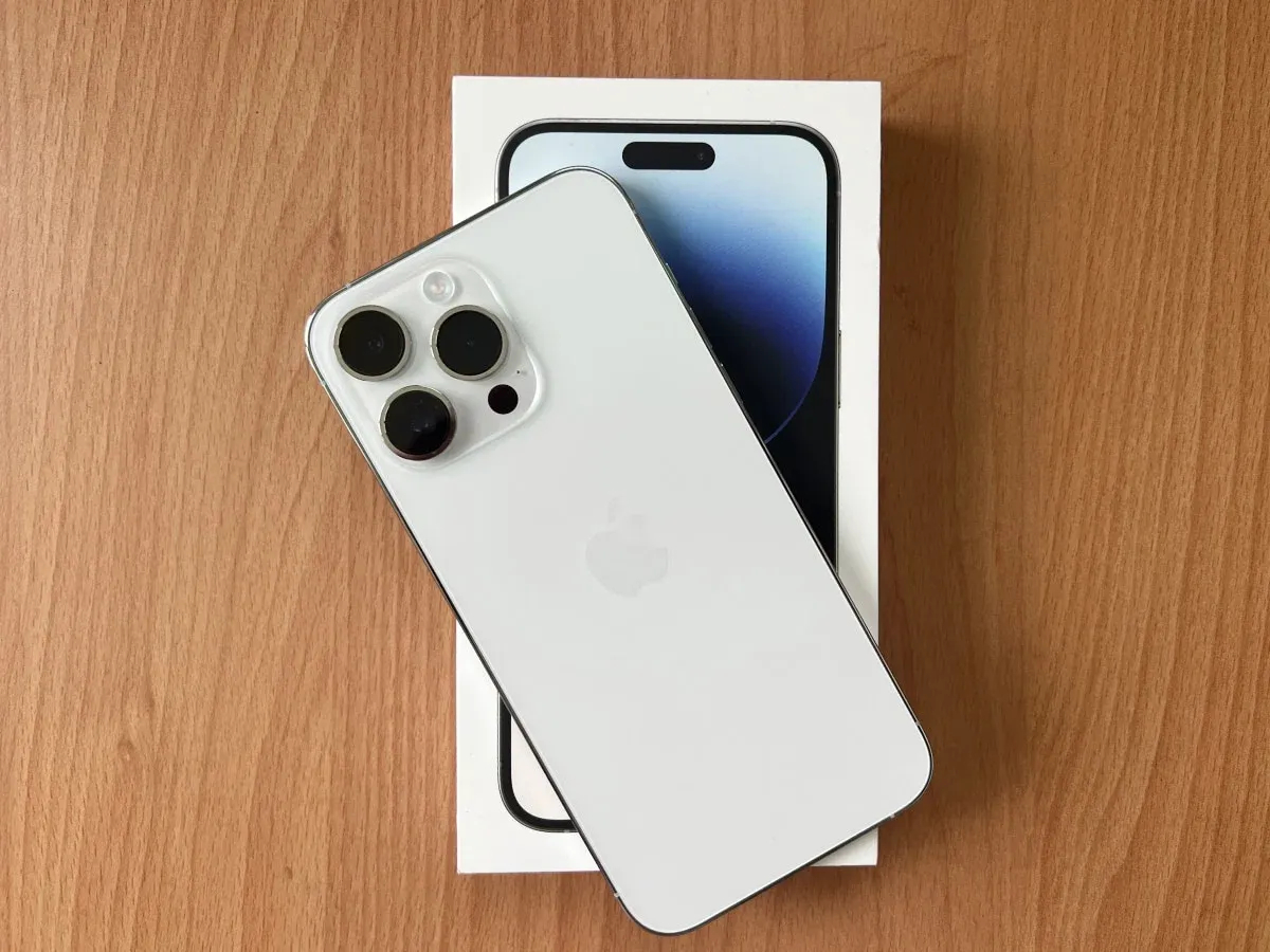 iPhone 14promax 128gb état batterie 100%