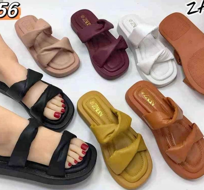 Les chaussures très souples - Miniature 6