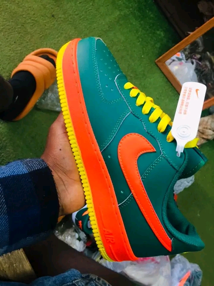 Vente des chaussures de toute qualité