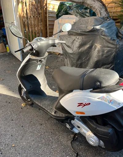 Scooter Zip