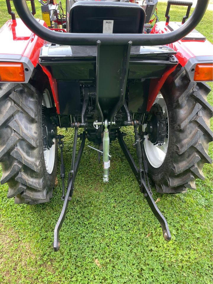 Tracteur yanmar FX215  chargeur godet terre cochet