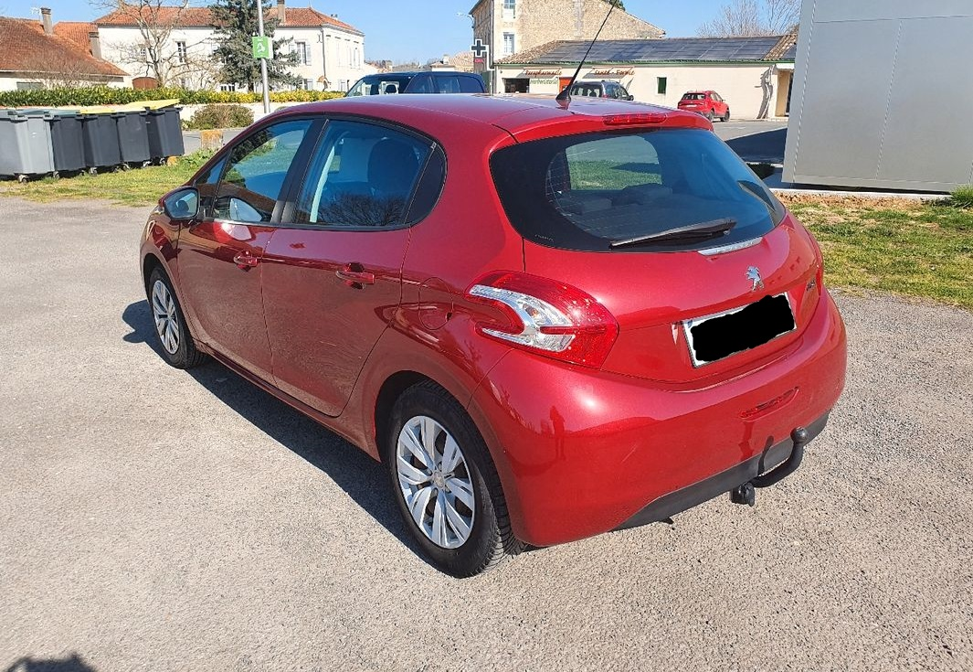 Peugeot 208 1.4 hdi 70