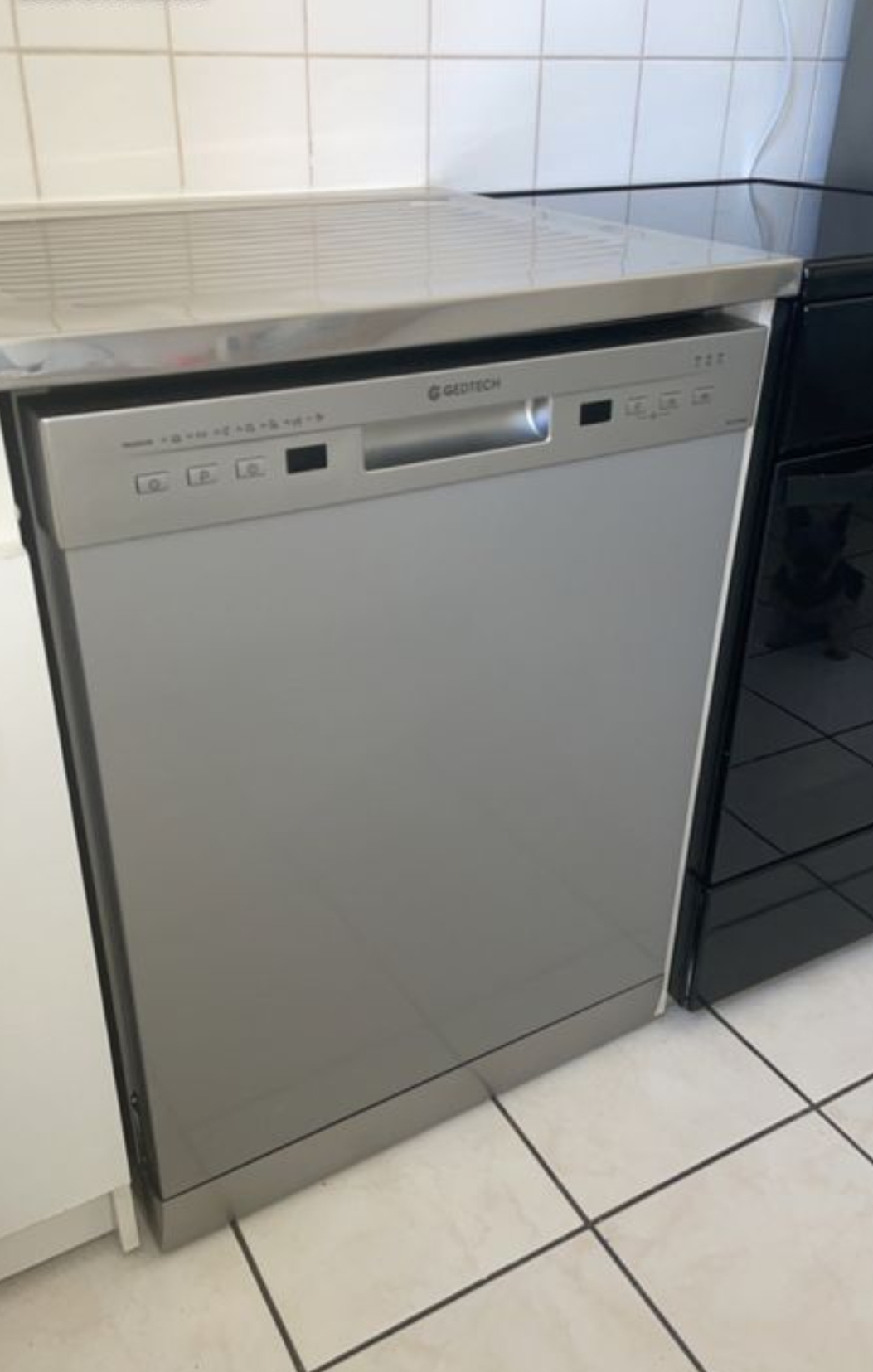 Vente : Machine à laver compact 7kg et lave-vaisselle 14 couverts comme neufs - Miniature 2