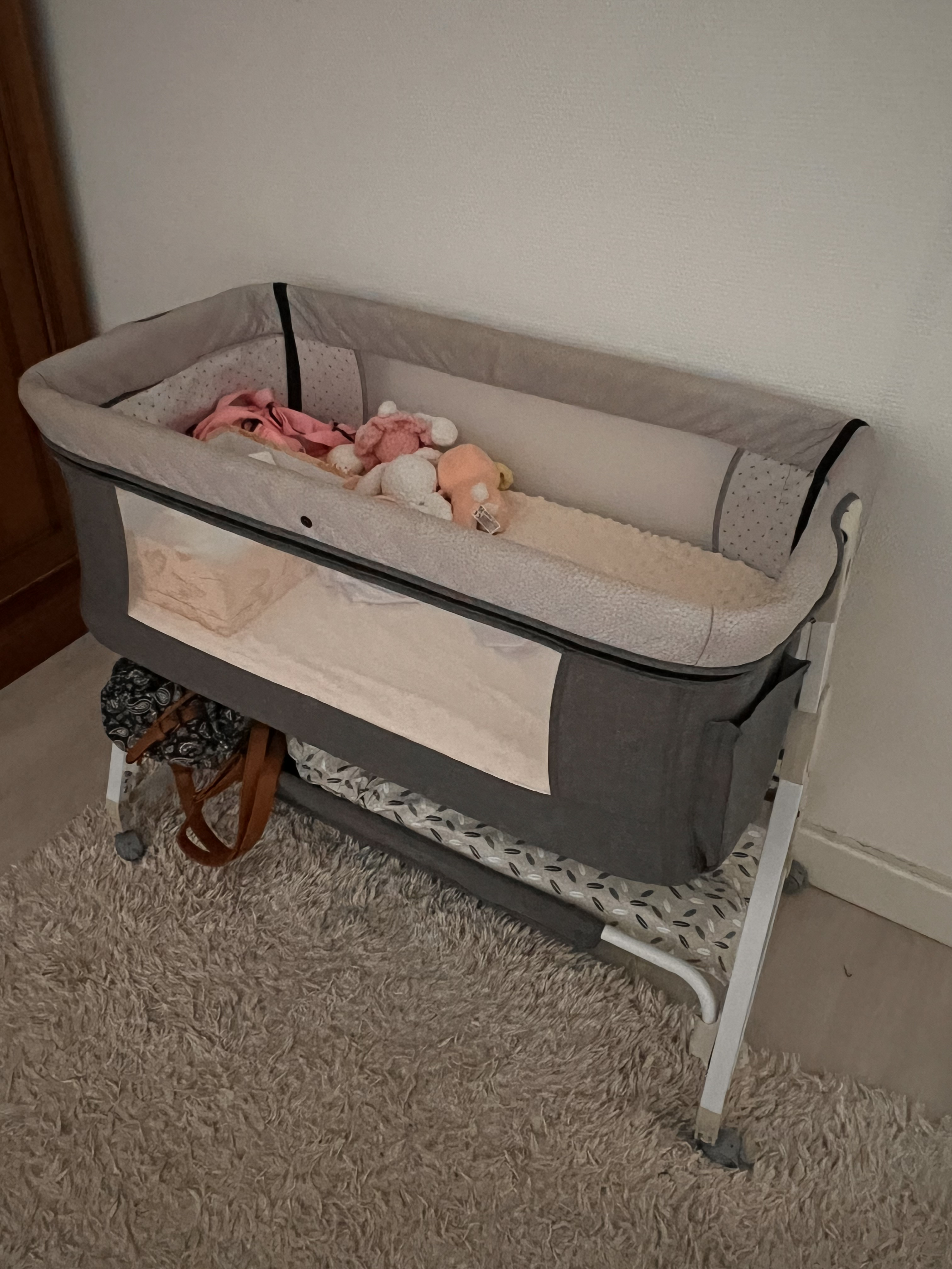 Lit bébé moderne