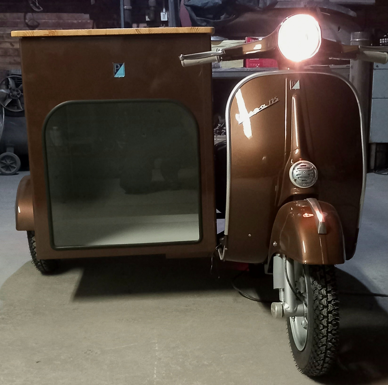 Italian vespa primavera bar design - Miniature 2