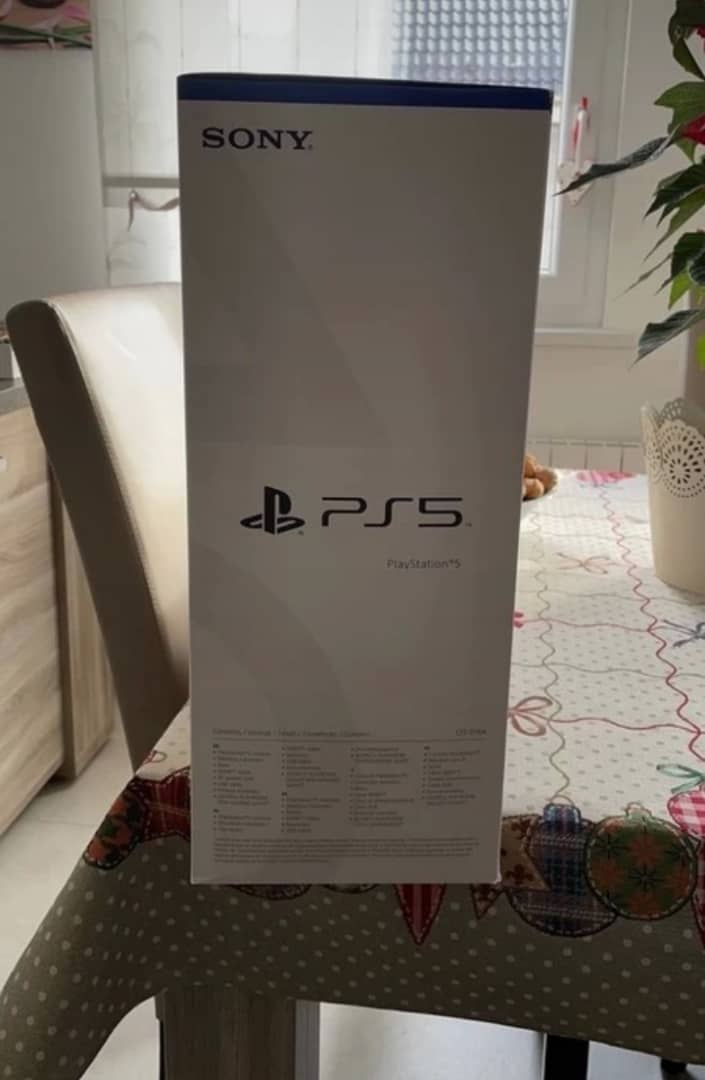PlayStation PS5 neuf non ouverte - Miniature 2