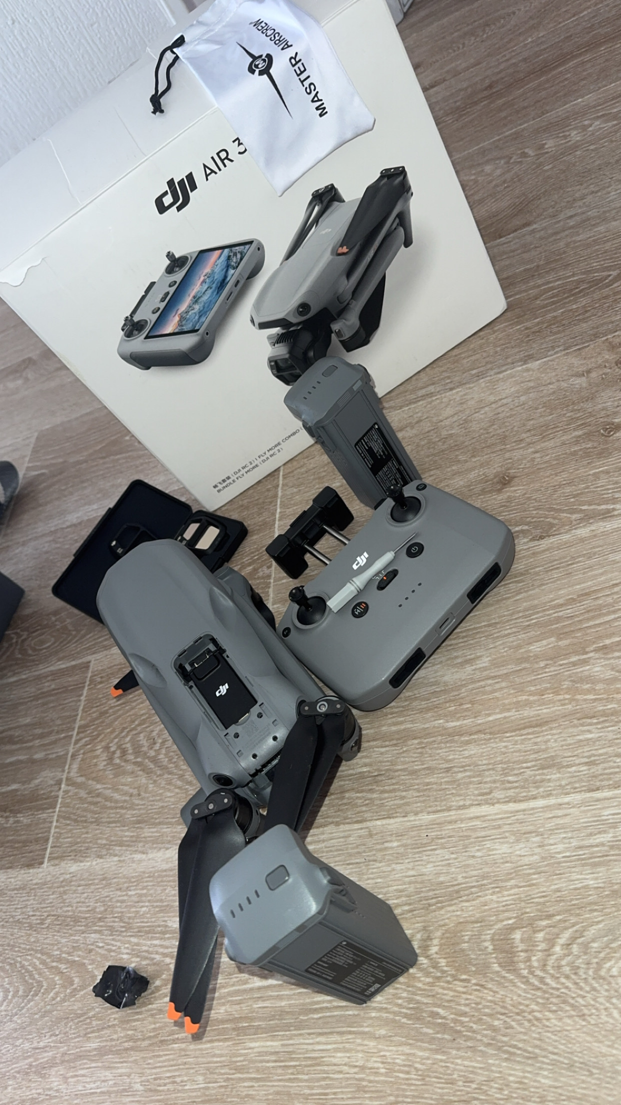 Drone DJI Air 3 - Miniature 2