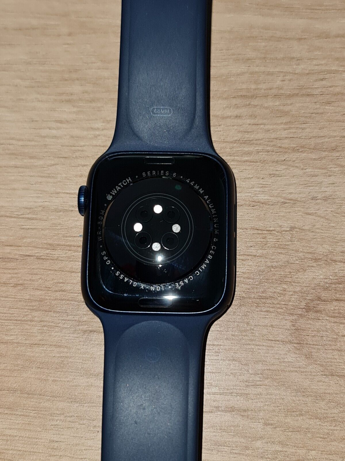 Apple Watch Series 6 GPS 44mm Boîtier Bleu en Aluminium, Bracelet Sport
