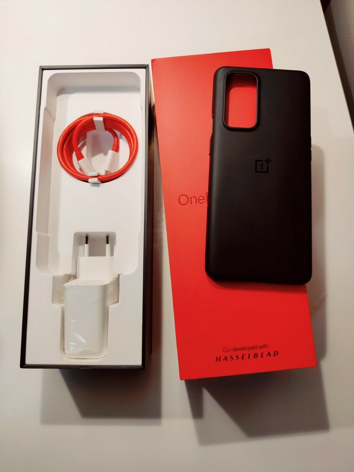 One plus 9 pro 256gb - Photo 1