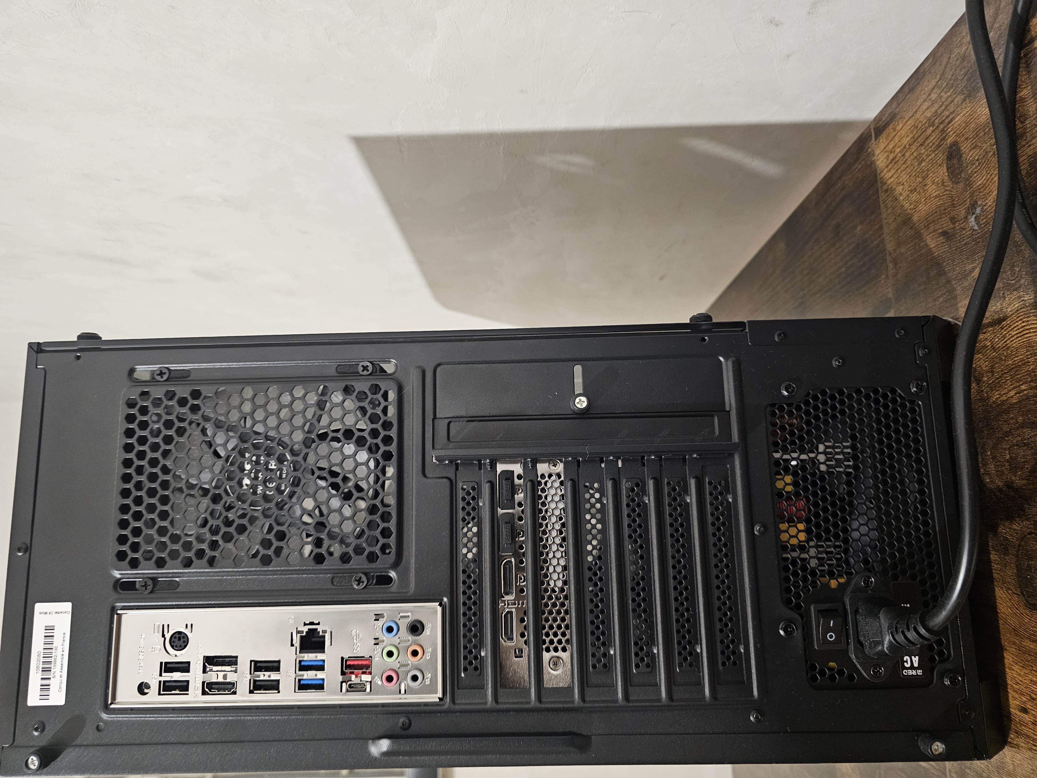 Pc gamer par MSI: GeForce RTX 4070, 32Go DDR4, AMD Ryzen 7 5700X etc