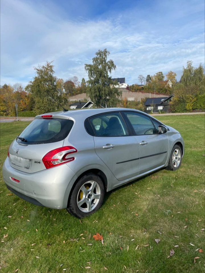 Peugeot 208 année 2014